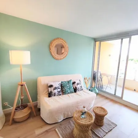 L'escapade : T2 -parking Gratuit, Piscine, Wifi, Clim